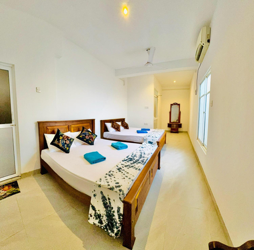 Bedroom 2, Ayomal Beach Paradise, Hikkaduwa