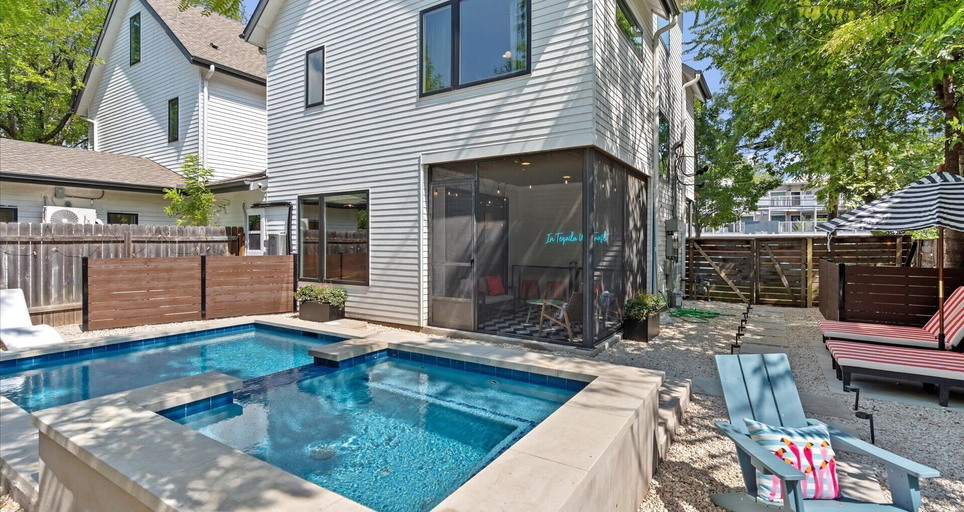 Primary image, Group Home Pool Hot Tub Fire Pit Near Downtown, Travis