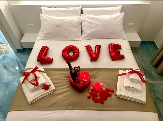 Bedroom 2, Suite 14, Cosenza