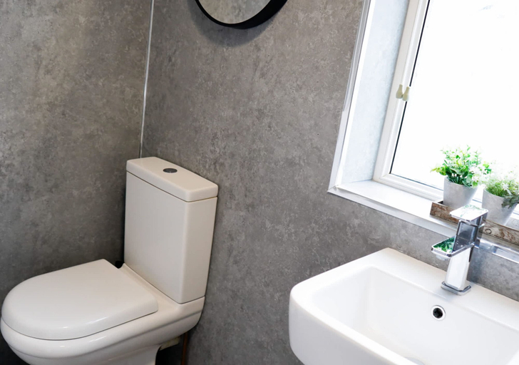 Room 5, The Ivies - 5 Bedroom Property - Tenby, Pembrokeshire