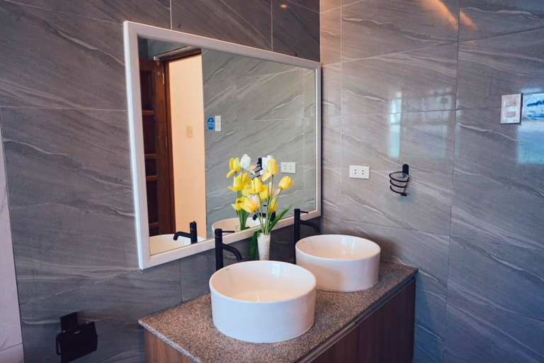 Bathroom 3, A&A of the North, Cabangan