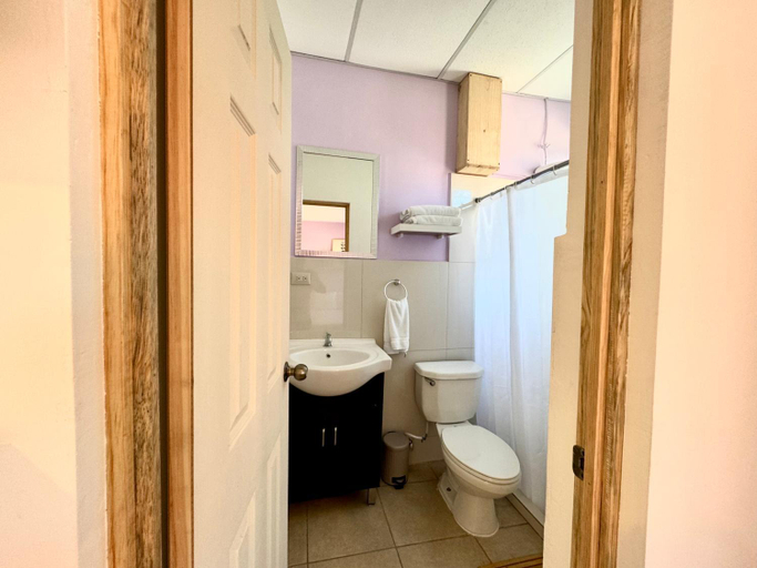 Bathroom 2, Casa Serena B&B, Nueva San Salvador