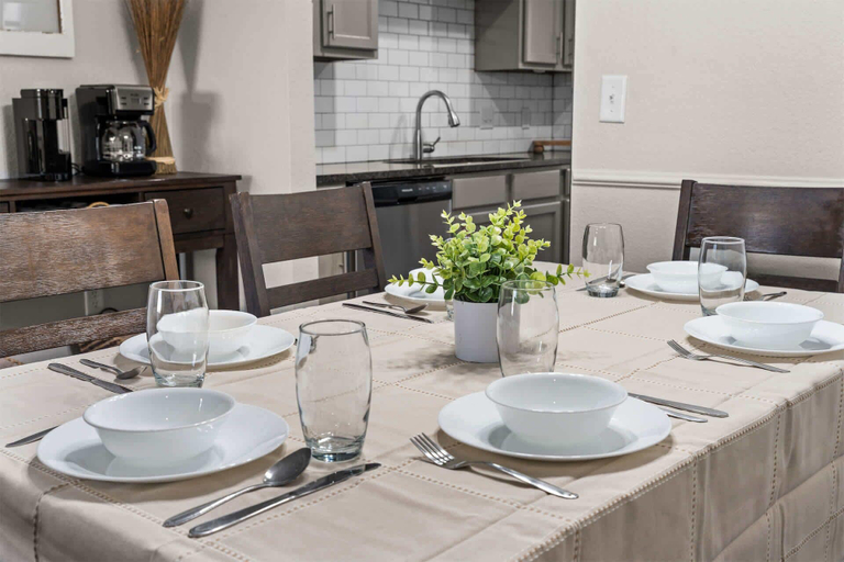 Dining 5, Have it All! Pool Access, Taney