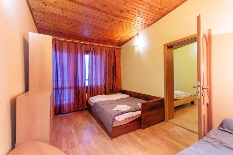 Room 2, Horská chata Smrekovica, Ružomberok