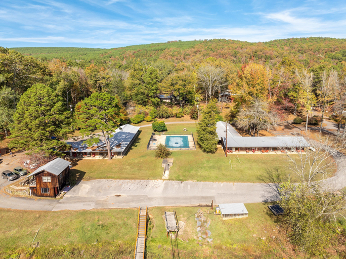 Exterior 3, Lucky Trout Lodge, Cleburne
