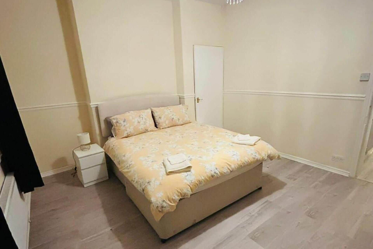 Room 3, Pets - Parking - Patio - Wifi - Sleeps 4, Durham