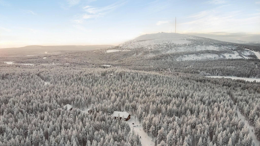 5, Villa Aurora with spectacular views to Pyh fell, Lapland