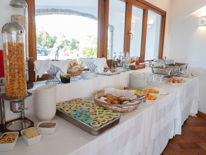 Food & Drinks 5, Hotel Pedra Santa, Olbia-Tempio