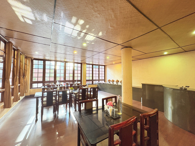Dining 4, Oak Ridge Retreat Gangtok Upper MG Road, East Sikkim