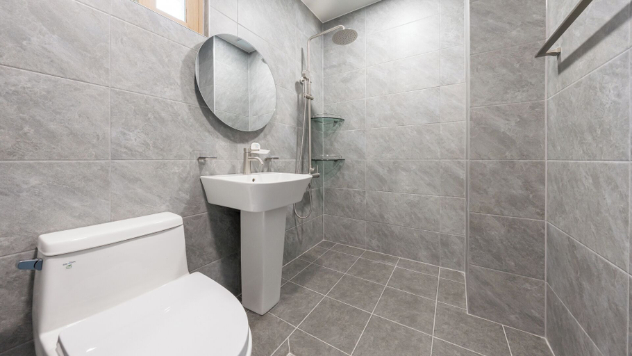 Bathroom 4, Gapyeong Dream Pool Villa Pension, Gapyeong