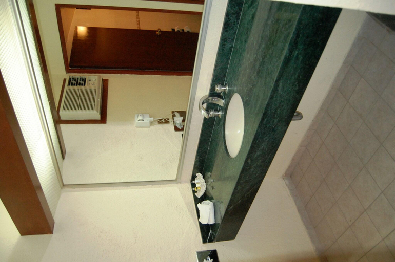 Bathroom 5, Real de Minas de San Luis, San Luis Potosí