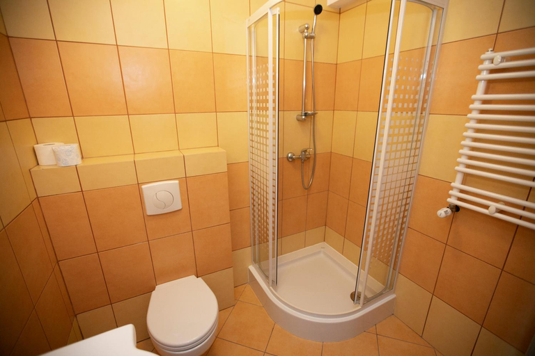 Bathroom, Noclegi Cristal, Malbork