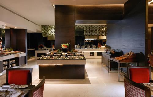 Food & Drinks