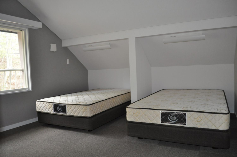 Bedroom 2, Asahi Shizenkan, Asahi