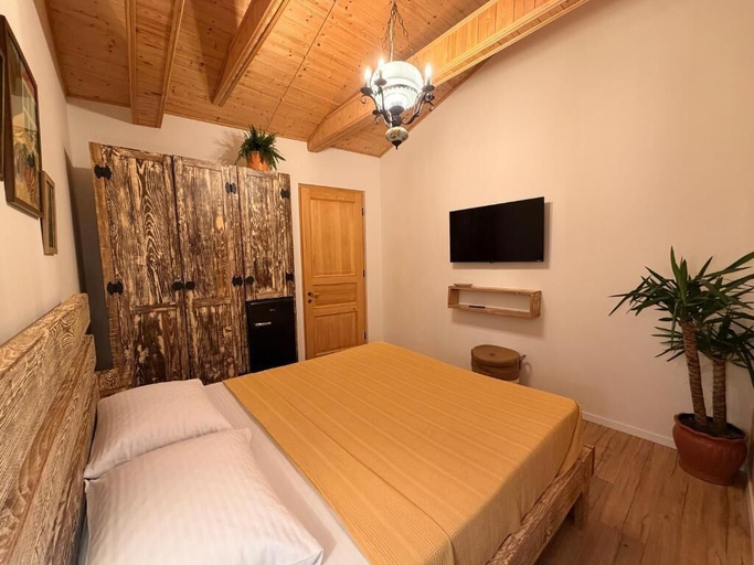 Room 4, Hotel Commune 1889, Tskaltubo