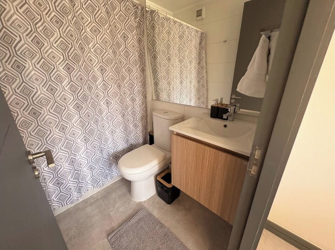 Bathroom, Ñuñoa - A Minutos del Estadio Nacional, Cordillera