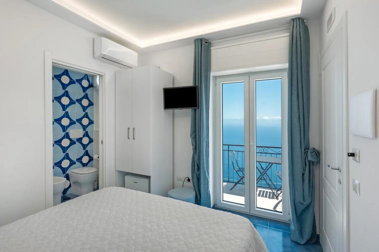 Bedroom 2, Blue View Luxury Rooms, Salerno