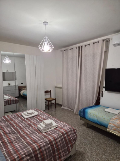 Bedroom 3, Villa Marusia, Chieti