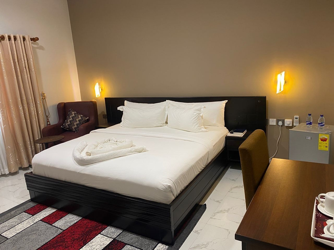 Room 4, SNL Mountain View Hotel, Asuogyaman