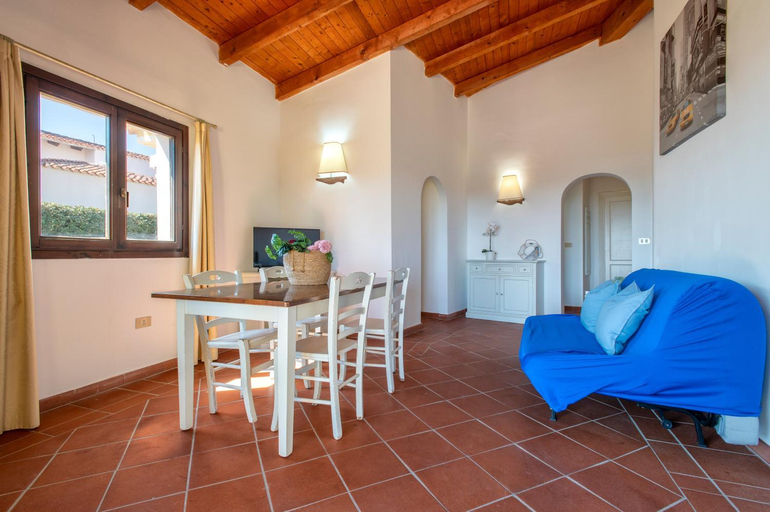 Others 4, Villa Giada, Sassari