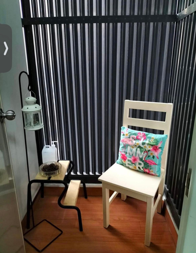 Balcony/terrace, Charming Condo with Private Pool in Las Pias, Philippines, Las Piñas