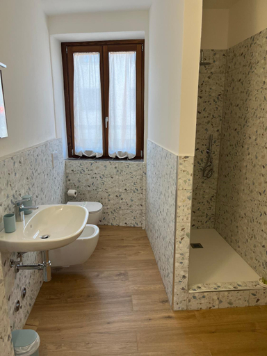 Bathroom, CENTRALE, Bergamo