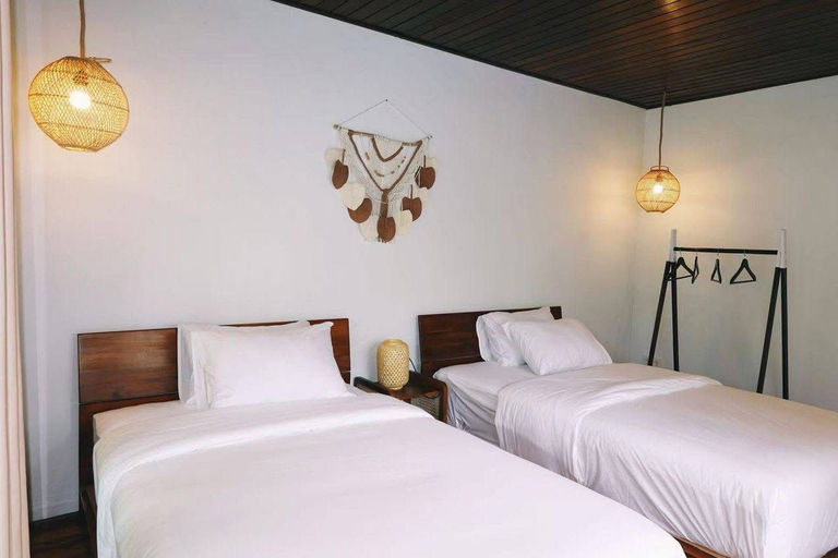 Bedroom 3, Paradise Palm Beach Bungalows and Dive Center, Karangasem