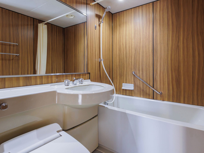 Bathroom 4, Toba Ocean Resort, Toba