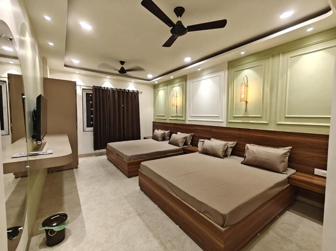 Room 4, Meghdoot Inn, Hoshangabad