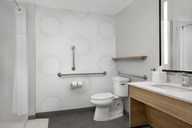 Bathroom, Tru by Hilton Stockbridge, Henry
