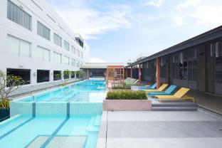 Others 3, The Quarter Hualamphong by UHG