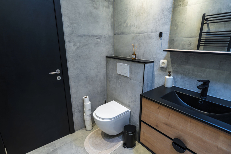Shared bathroom 3, Cozy 2 Private Rooms 15 Min to Downtown, Oost-Vlaanderen