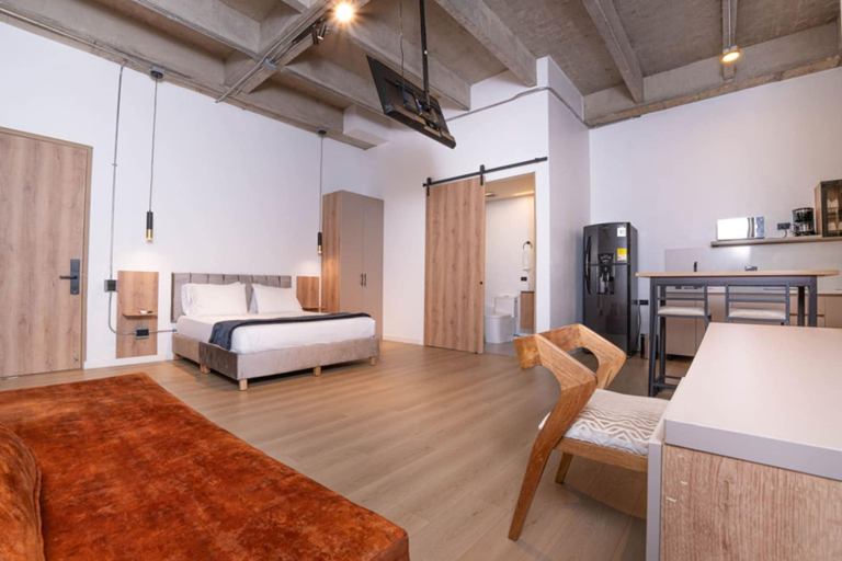 Room 4, Opera 103 in Medell n, Medellín