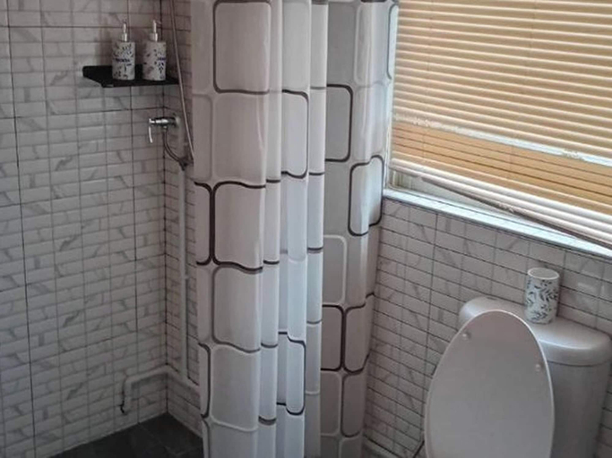 Bathroom 4, Shade House - Bitec Bangna, Bang Na