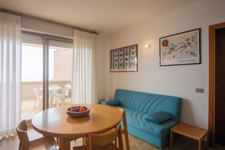 Living area 4, Casa Elena - Vista Mare & Parcheggio, Livorno