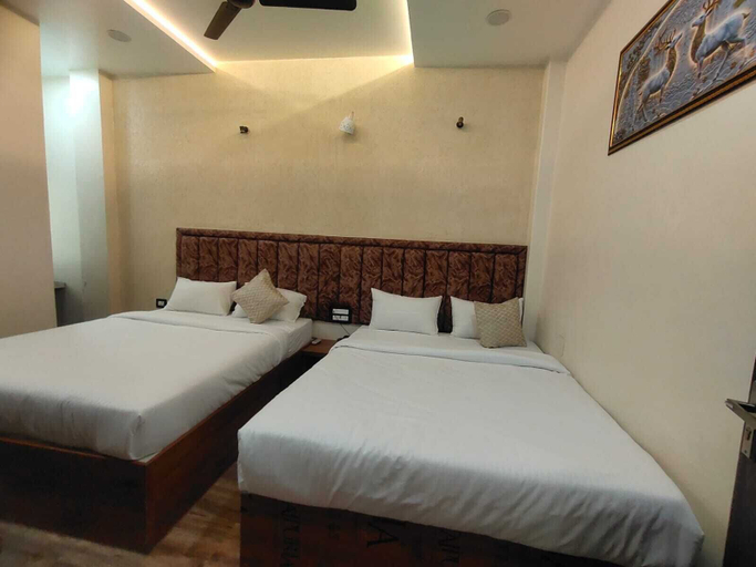 Room 4, Shri Khatu Shyam Residency, Varanasi