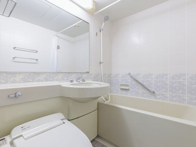 Bathroom 4, Toba Ocean Resort All-Inclusive Hotel, Toba