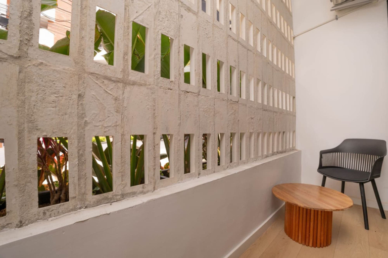 Room 5, Opera 103 in Medell n, Medellín