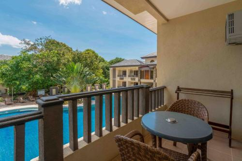 Balcony/terrace 3, MO2 Westown Lagoon Coron, Coron