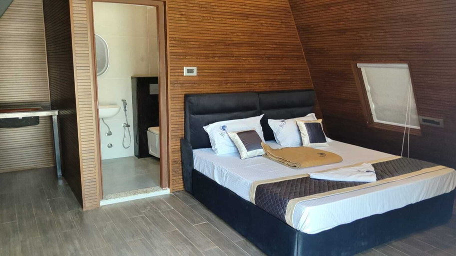 Room 3, JP GLAMPING RESORT, Vellore