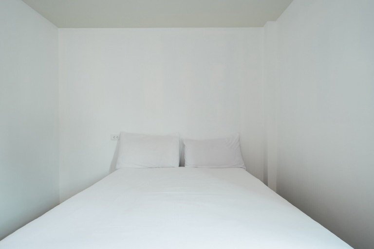 Room 2, Sleep Pop Ekkamai 42, Khlong Toey