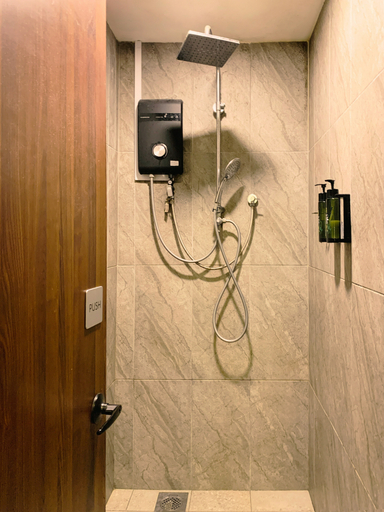 Bathroom 5, Bugis Social- Newly Renovated, Singapore