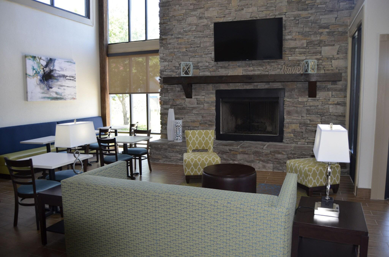 Public Area 2, Quality Inn, Grundy