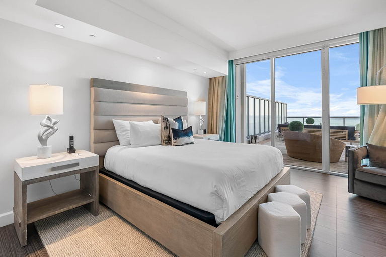 Room 5, Sorrento 512, Miami-Dade