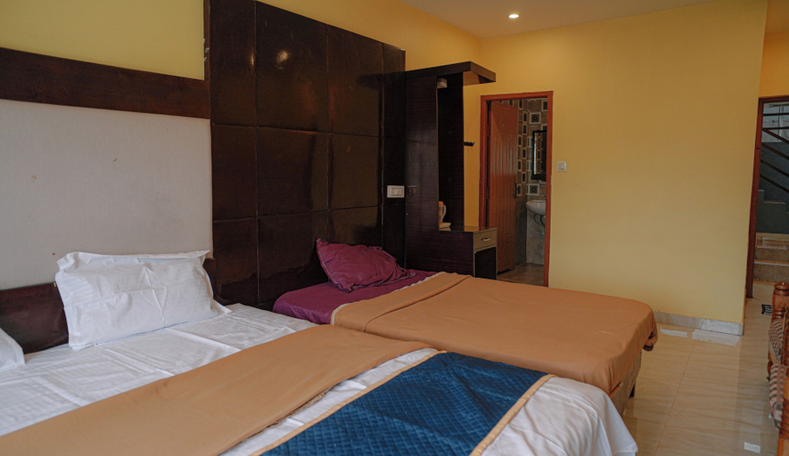 Room 2, SYNTILLA SILVER CASCADE INN, Dindigul