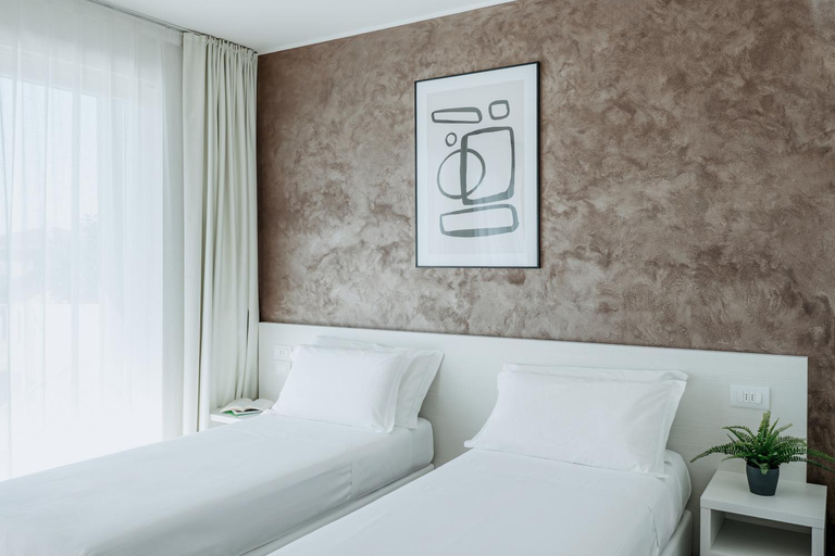 Bedroom 2, Arca Guest House, Treviso