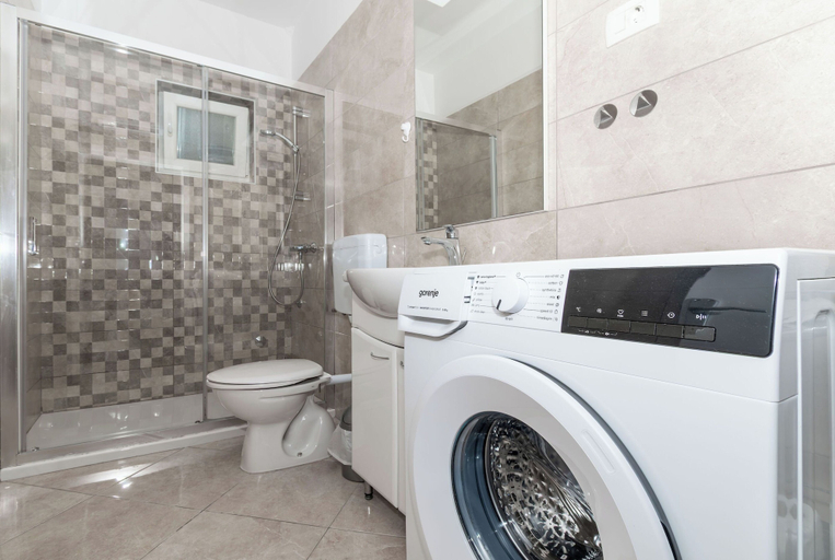 Bathroom 4, Apartments Cezar, Split