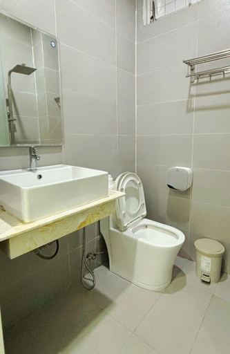 Bathroom 4, Glory Hue Homestay, Huế