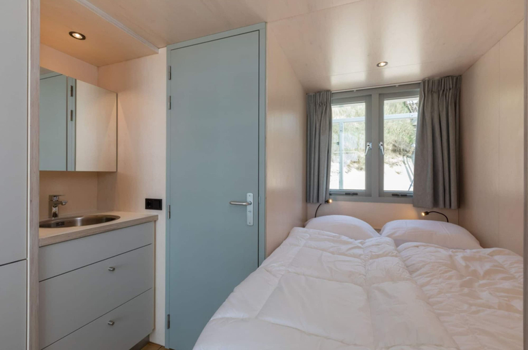 Bedroom 2, Beach House Dishoek With Stunning Sea Views, Veere