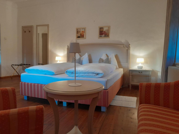 Bedroom, Ansitz Strengherrnhof, Bolzano